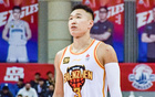 賀希寧表現(xiàn)不佳，16中5得16分8板助斷少。三分9中3。