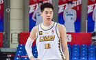 朱俊龍表現(xiàn)亮眼，14分12板5助2斷，5前場板助攻攻守！