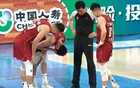 周琦完成手術(shù)，拆線待一周后。