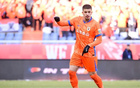 山東泰山4-0奪冠，力壓滬雄，伊萬(wàn)換人引爭(zhēng)議。