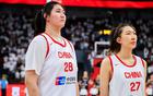 中國女籃大勝，一人失意僅得2分，球迷失望。