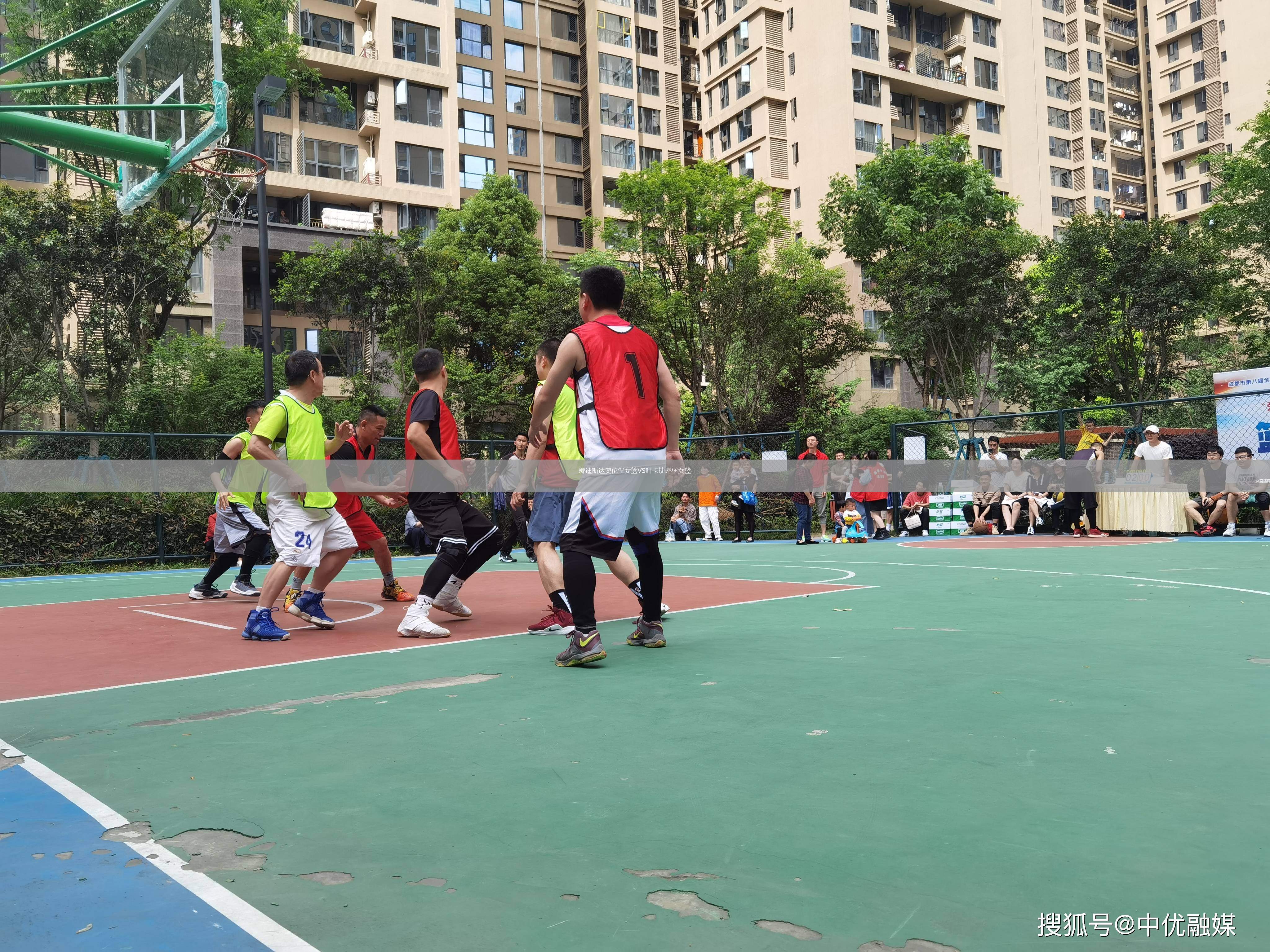 娜迪斯達(dá)奧倫堡女籃VS葉卡捷琳堡女籃
